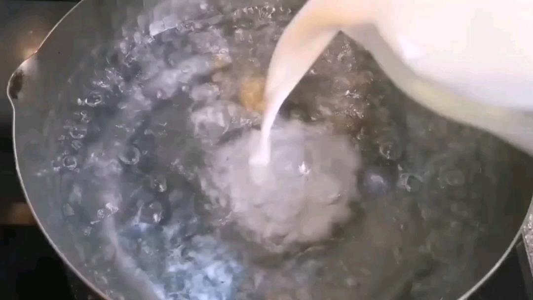 绿豆凉粉～光滑、劲道、Q弹、的做法！