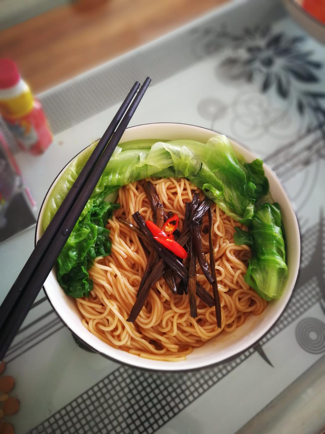 葱油拌面Spring Onion Noodles