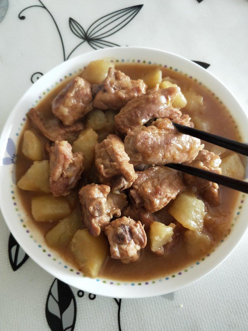 红烧排骨土豆