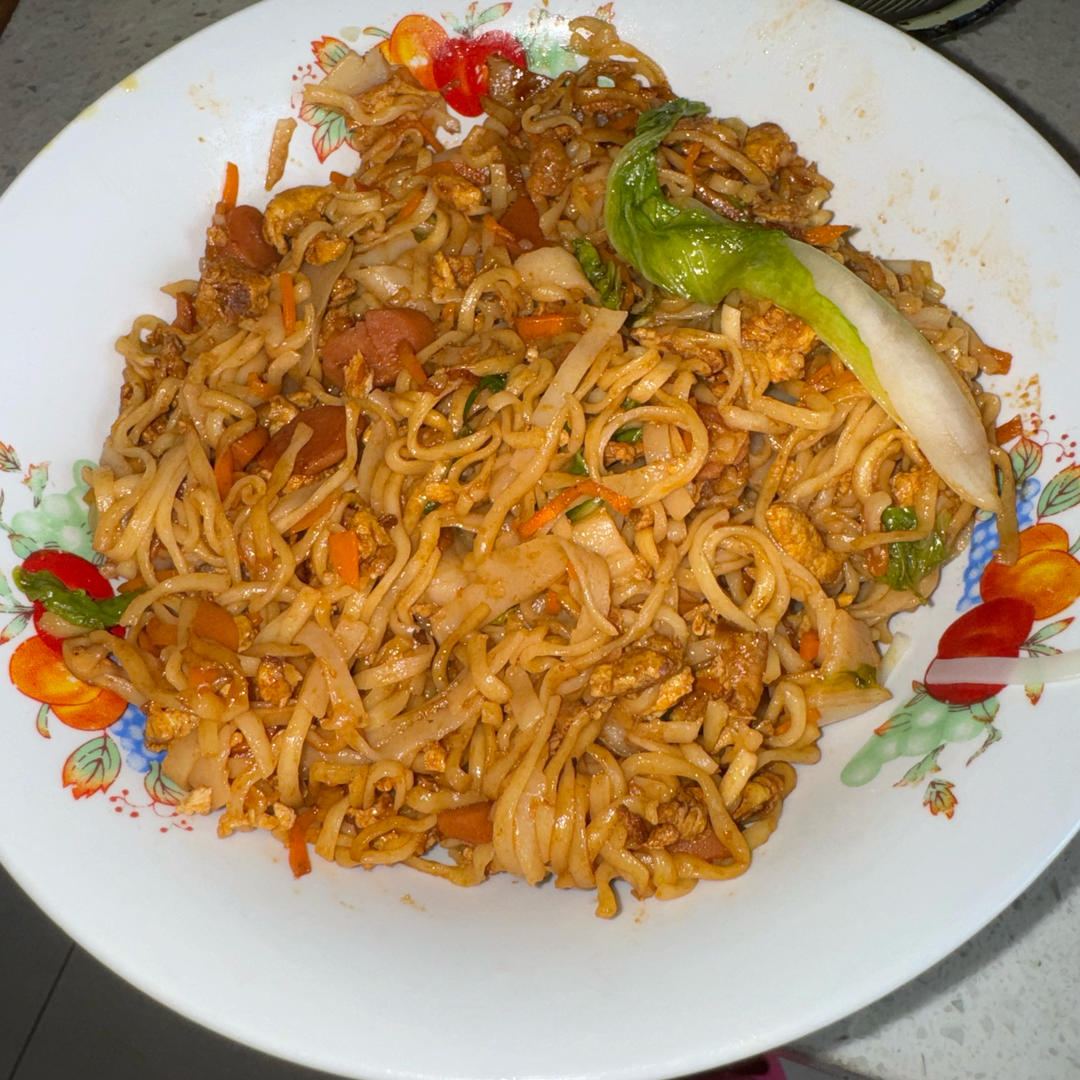 路边摊风味炒方便面