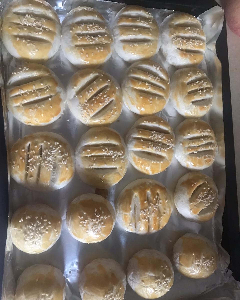 老婆饼（金沙奶黄馅）
