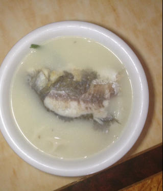 奶白鲫鱼汤