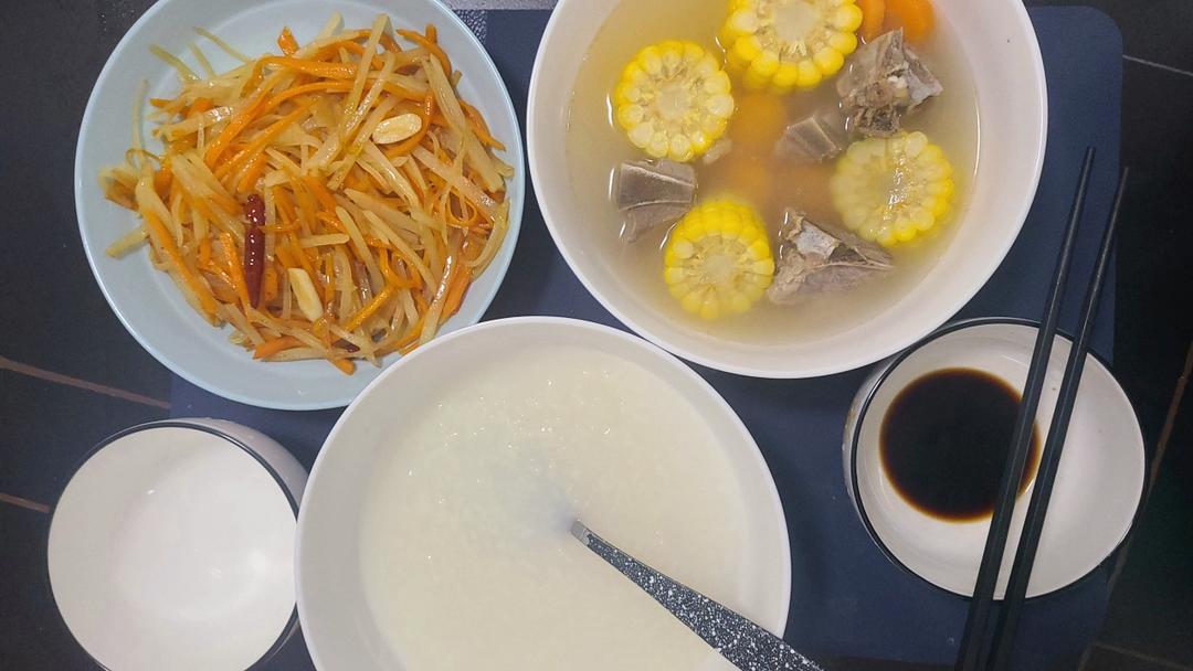 炒胡萝卜土豆丝