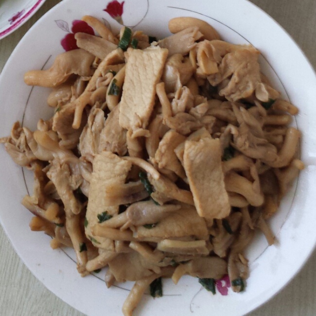 青椒素炒杏鲍菇