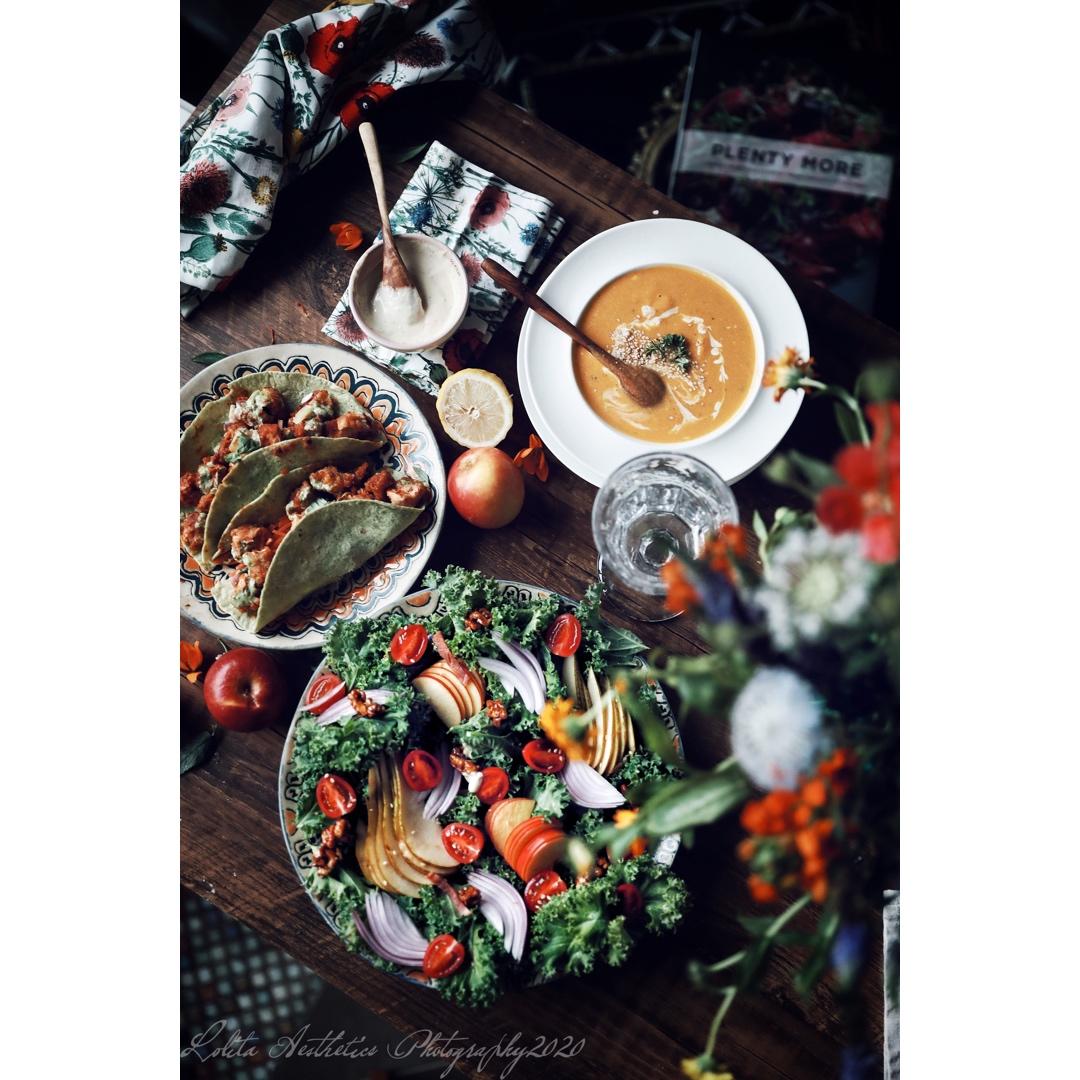 好吃的羽衣甘蓝沙拉