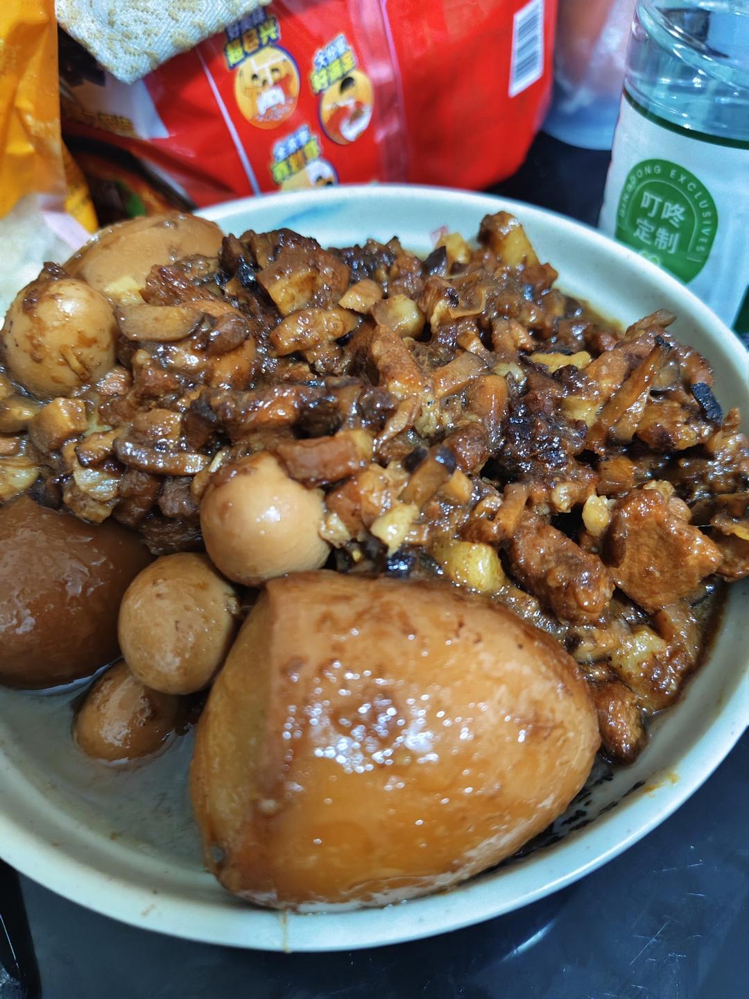 好吃到停不下来的卤肉饭