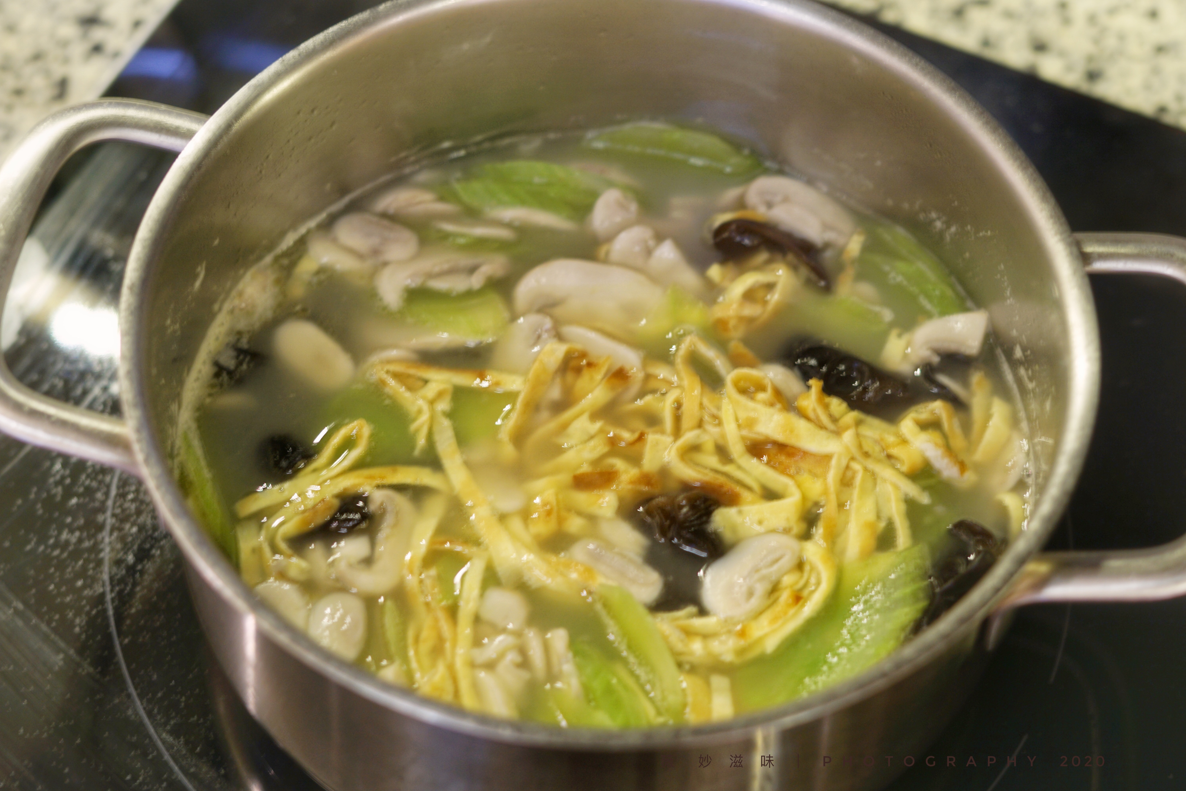 营养又健康的莴苣磨菇汤～的做法 步骤10