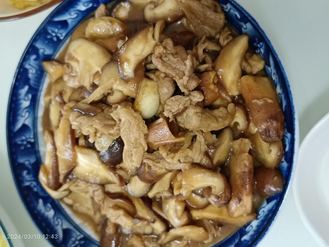 香菇炒肉｜贼香