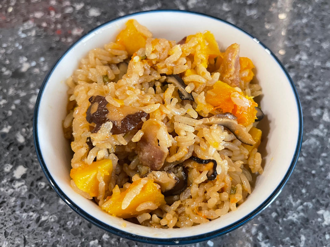 美味到不行的南瓜饭