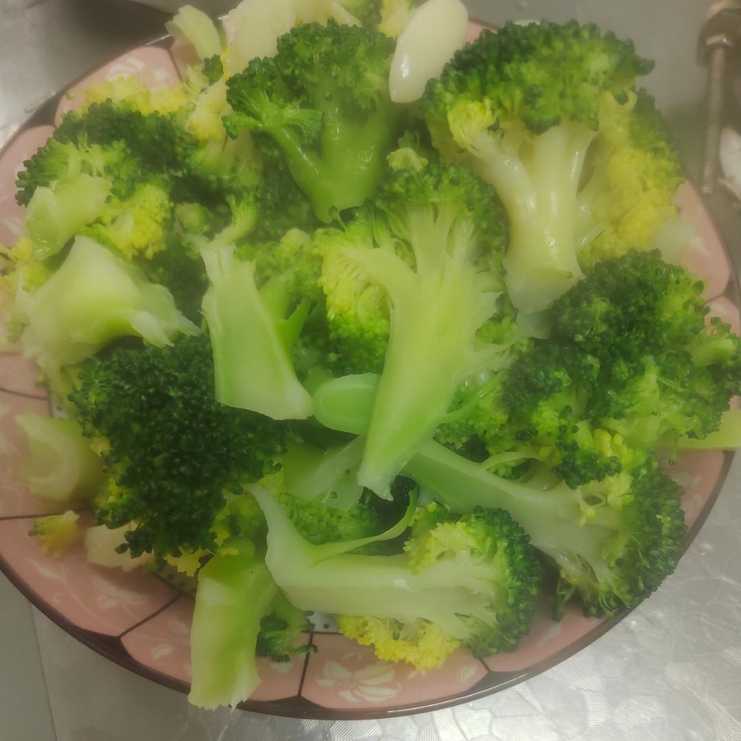 入味的水煮西兰花