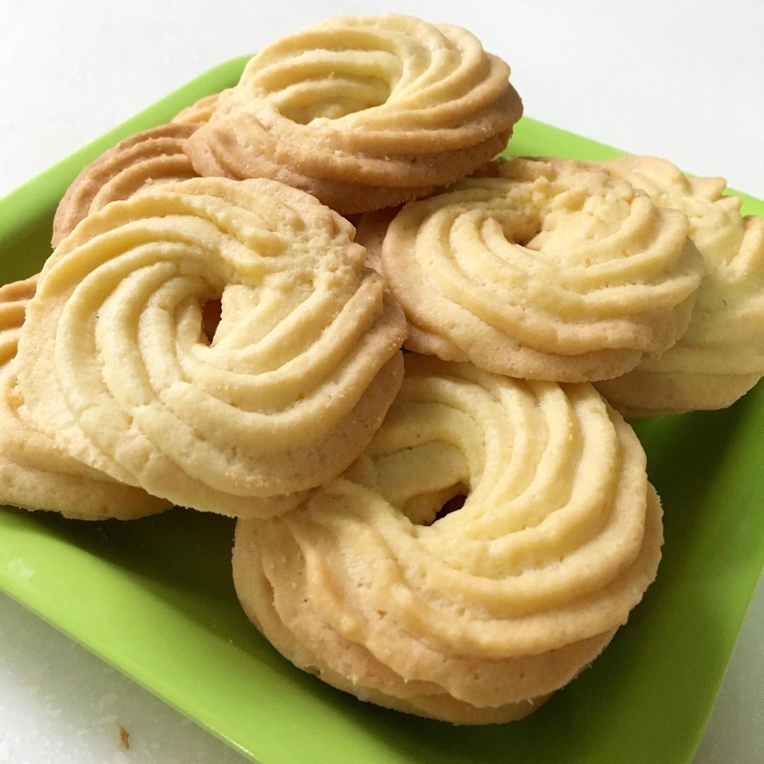 多种口味曲奇（香草、巧克力、抹茶）