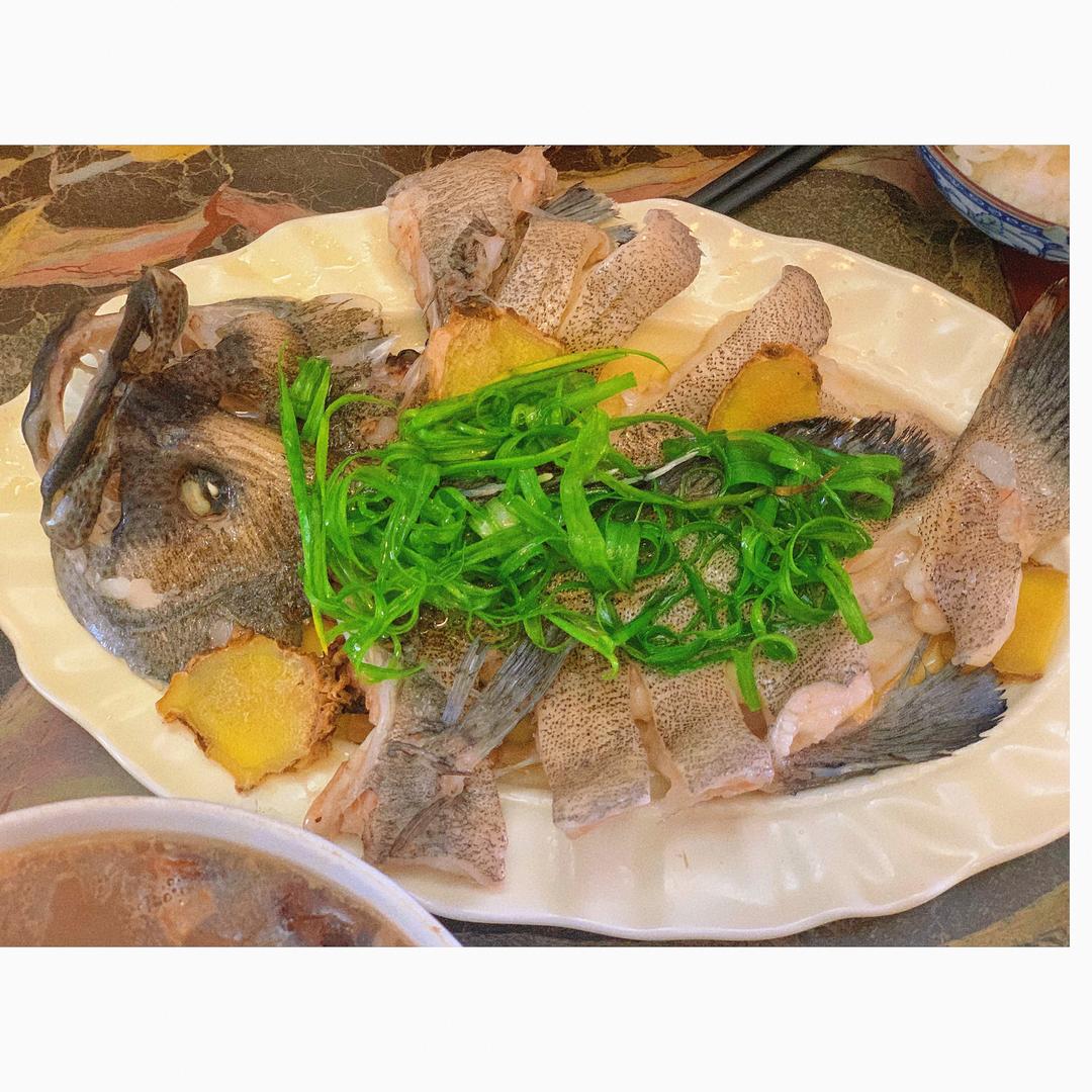 年夜饭菜单--豉油蒸东星斑 / 孔雀开屏蒸鱼
