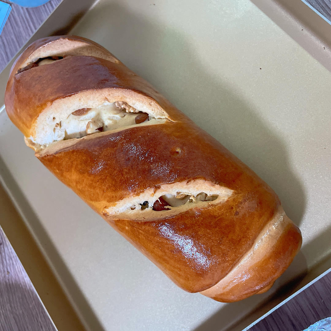 新疆果仁大列巴