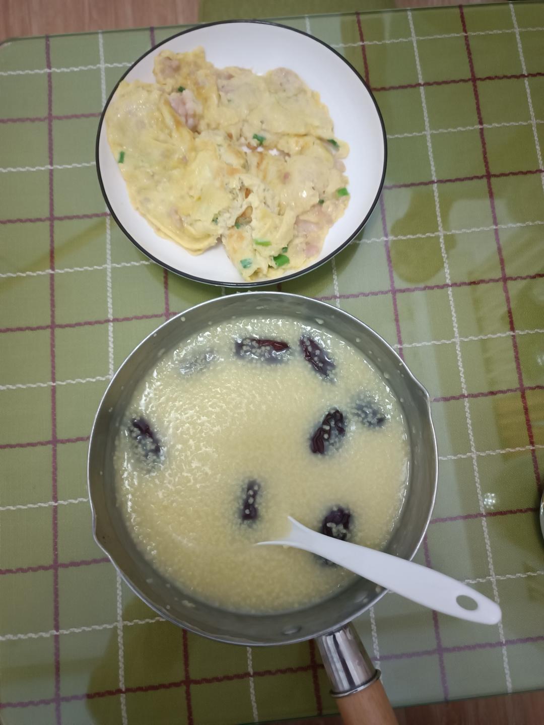 小米粥（小米油飘香）