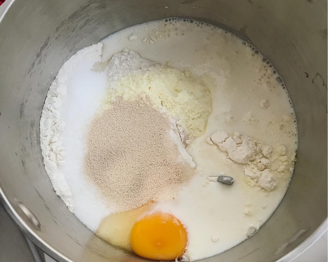 纯奶手撕吐司的做法 步骤1