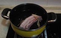 川味回锅肉的做法 步骤2