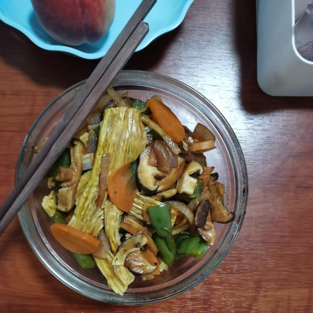 腐竹烧香菇