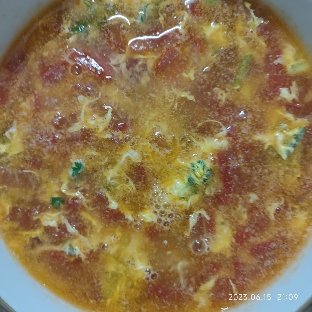 【跟我做不会错】简单又好喝的西红柿鸡蛋汤，家常又营养哦