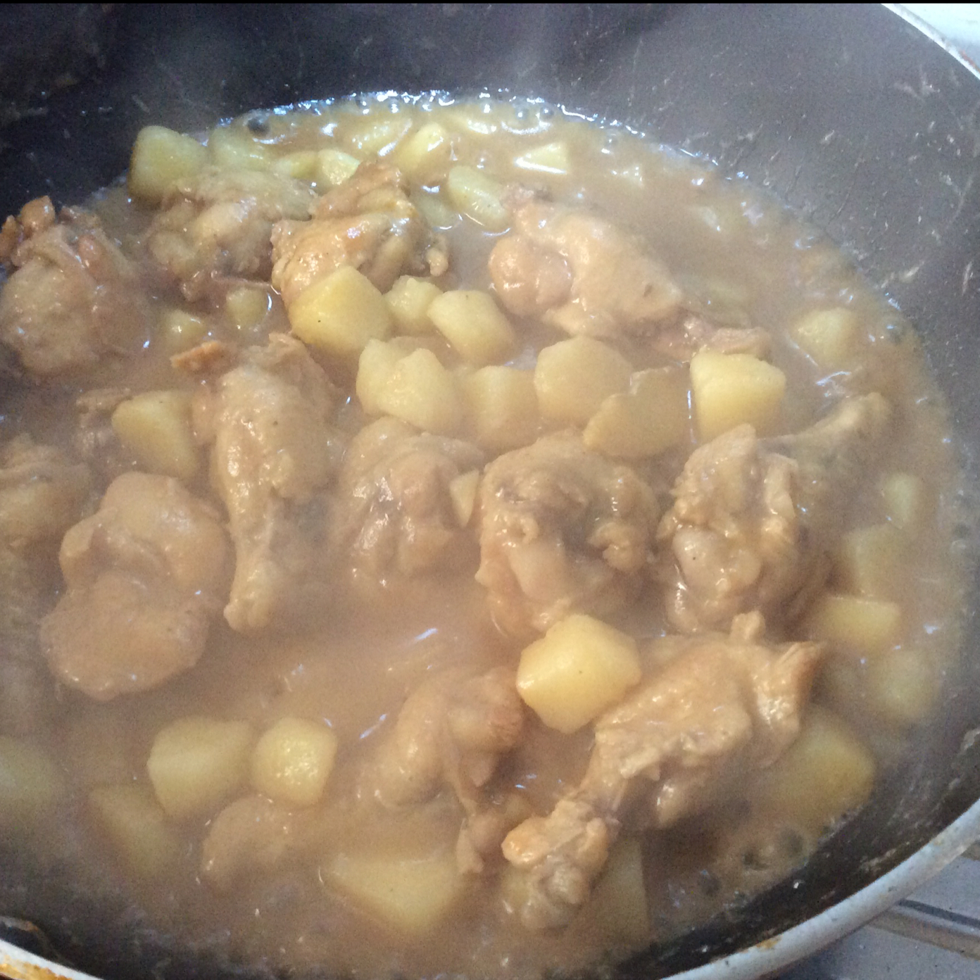 鸡腿炖土豆超级快手菜