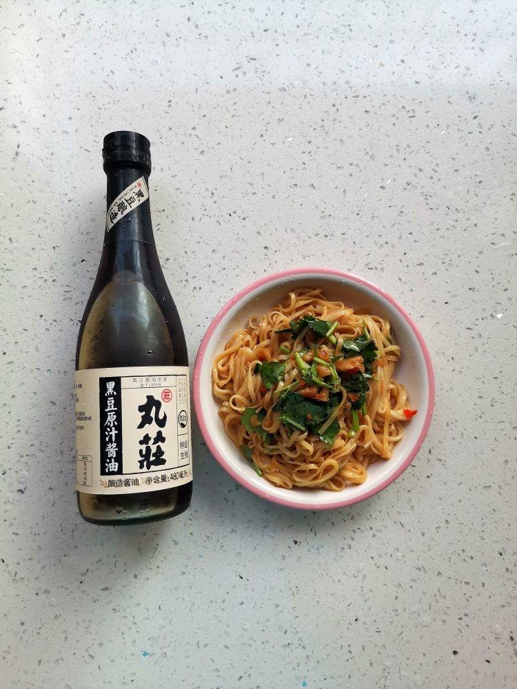 煲仔饭，让小朋友多吃两碗饭