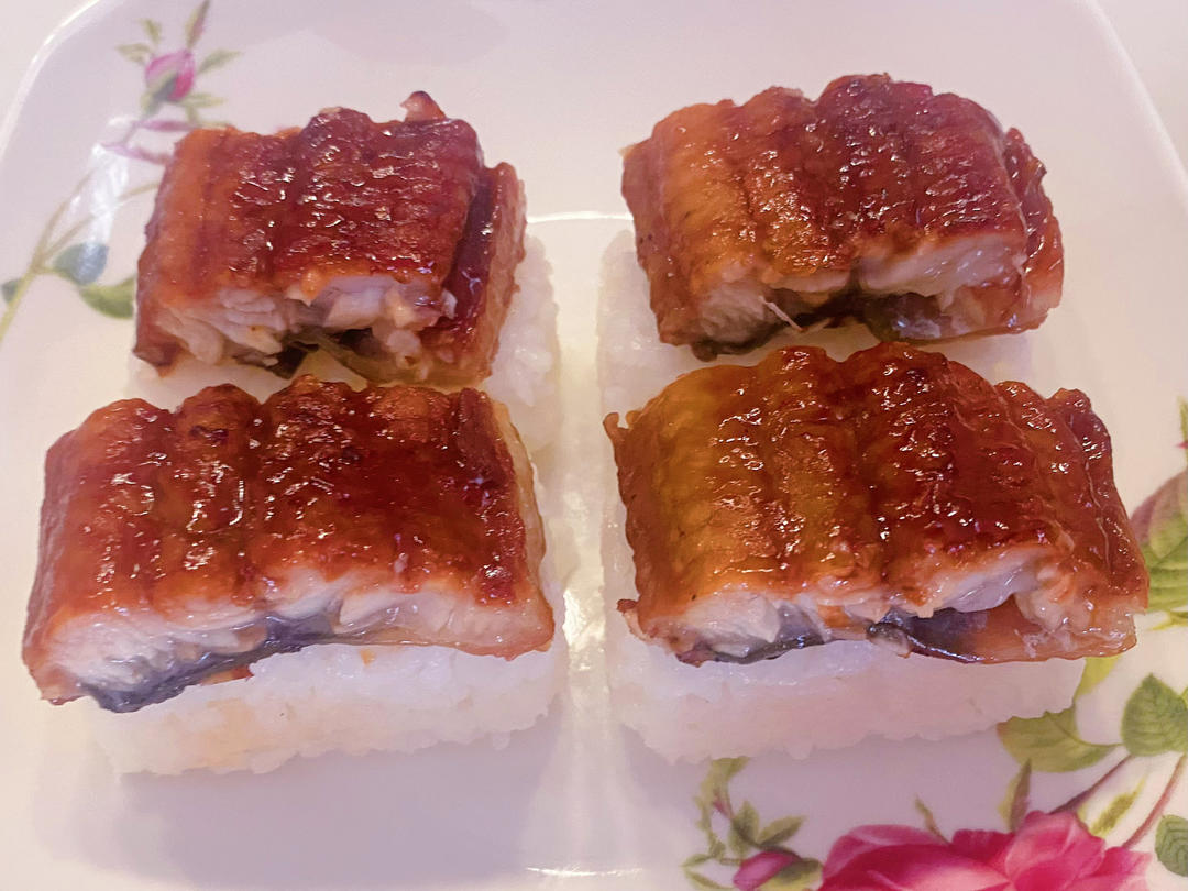 鳗鱼寿司