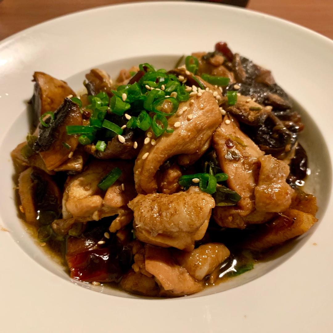 蘑菇炖鸡