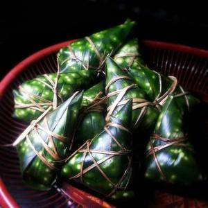 绿豆蛋黄肉粽的做法 步骤4