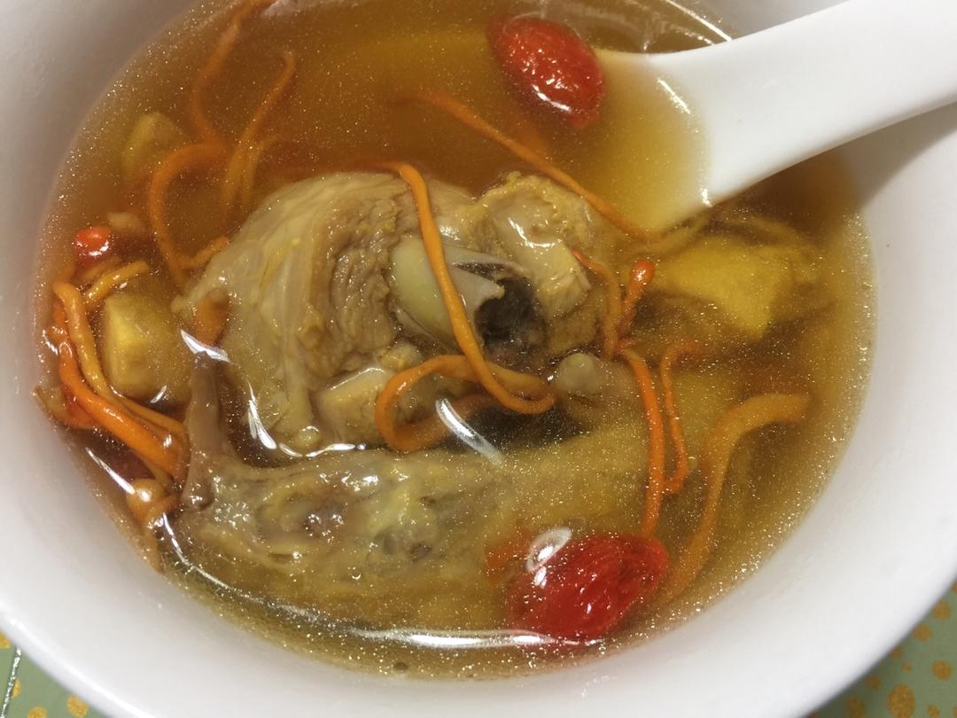 花胶虫草花炖鸡