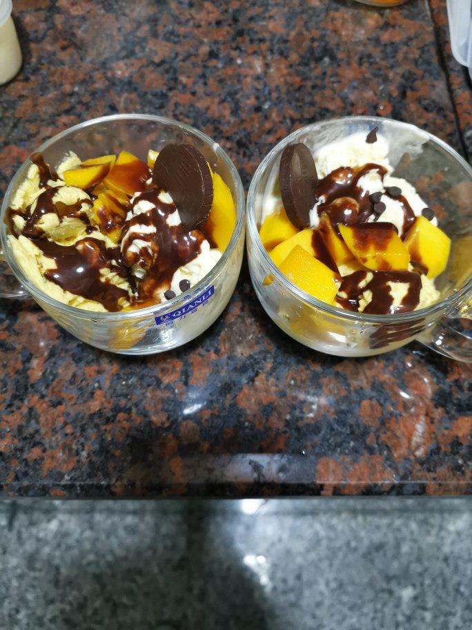 朗姆黑加仑冰淇淋 Rum Raisin Ice cream