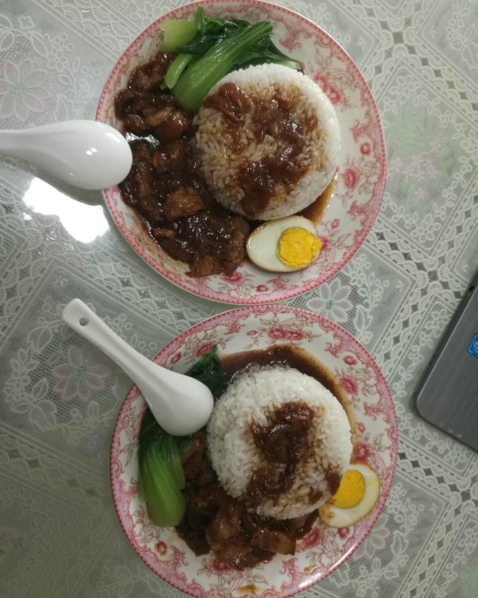 【卤肉饭】