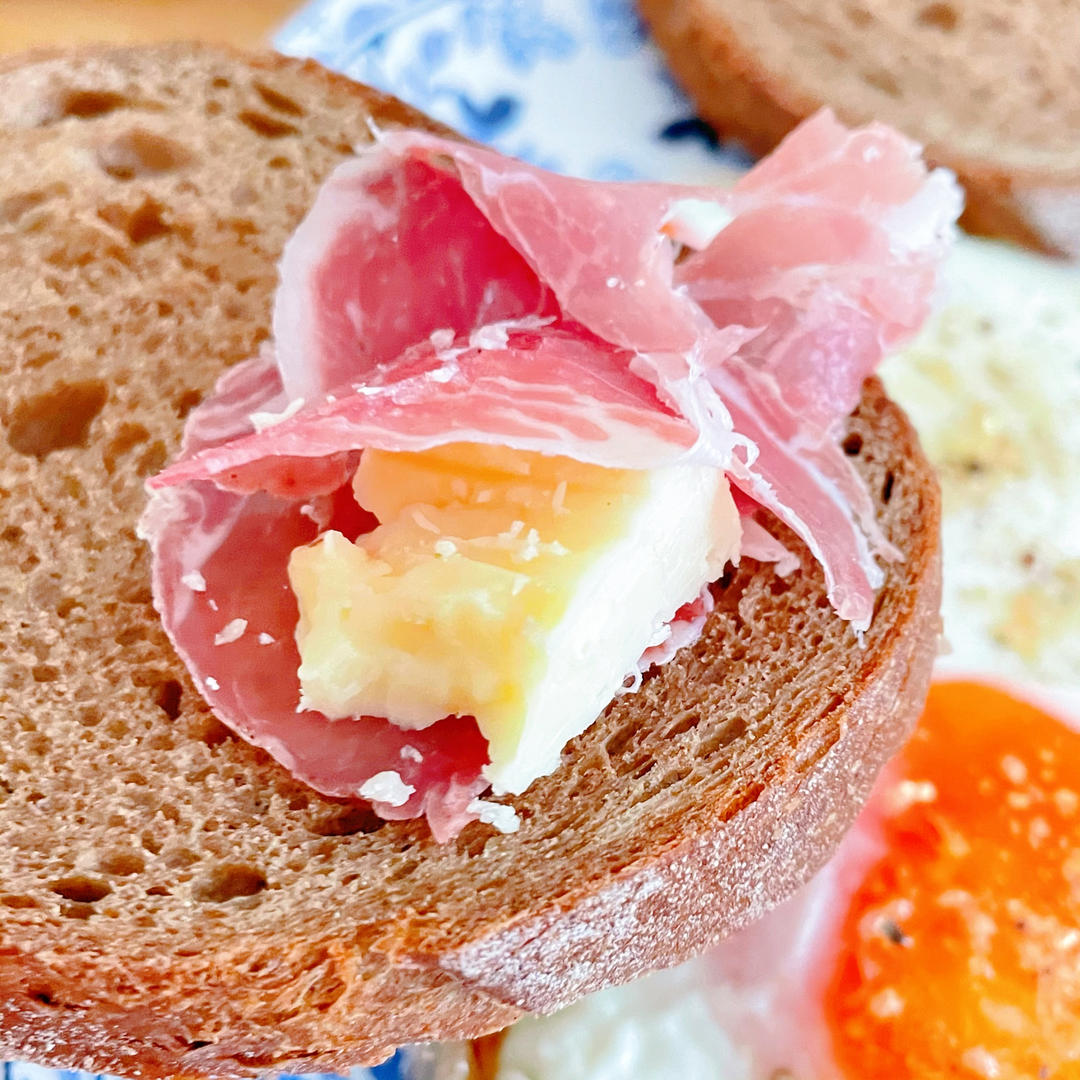 早餐一辈纸的爱( ´ ▽ ` )ﾉ