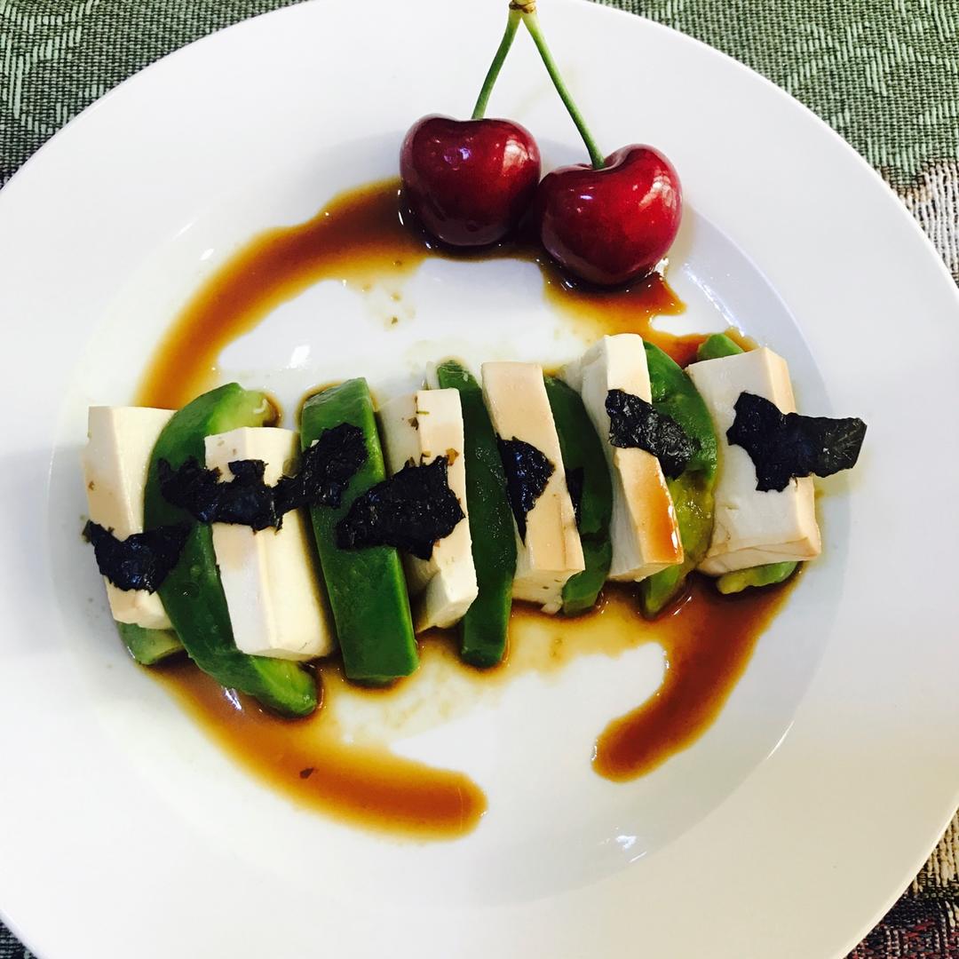 牛油果豆腐沙拉