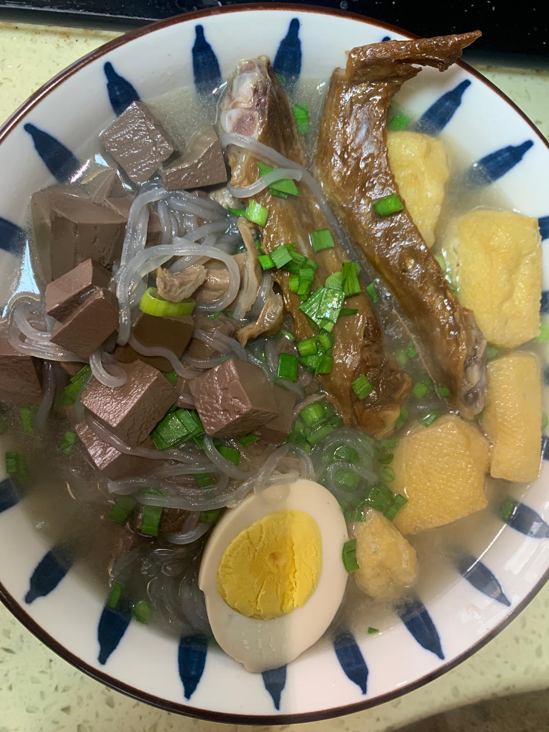 补铁鸭血粉丝汤