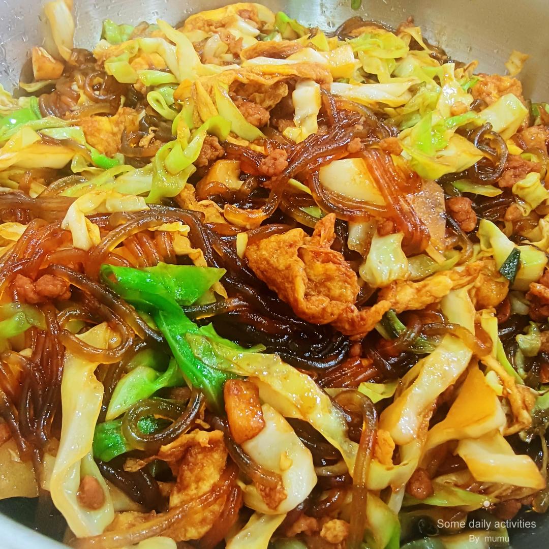 最近爱吃粉丝粉条～包菜炒粉丝