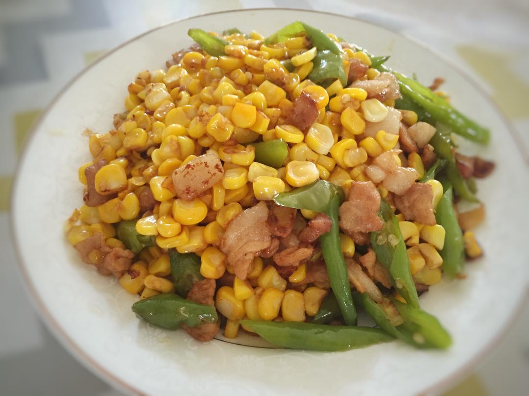 玉米粒炒肉