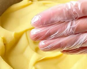咸蛋黄流心绿豆糕的做法 步骤6