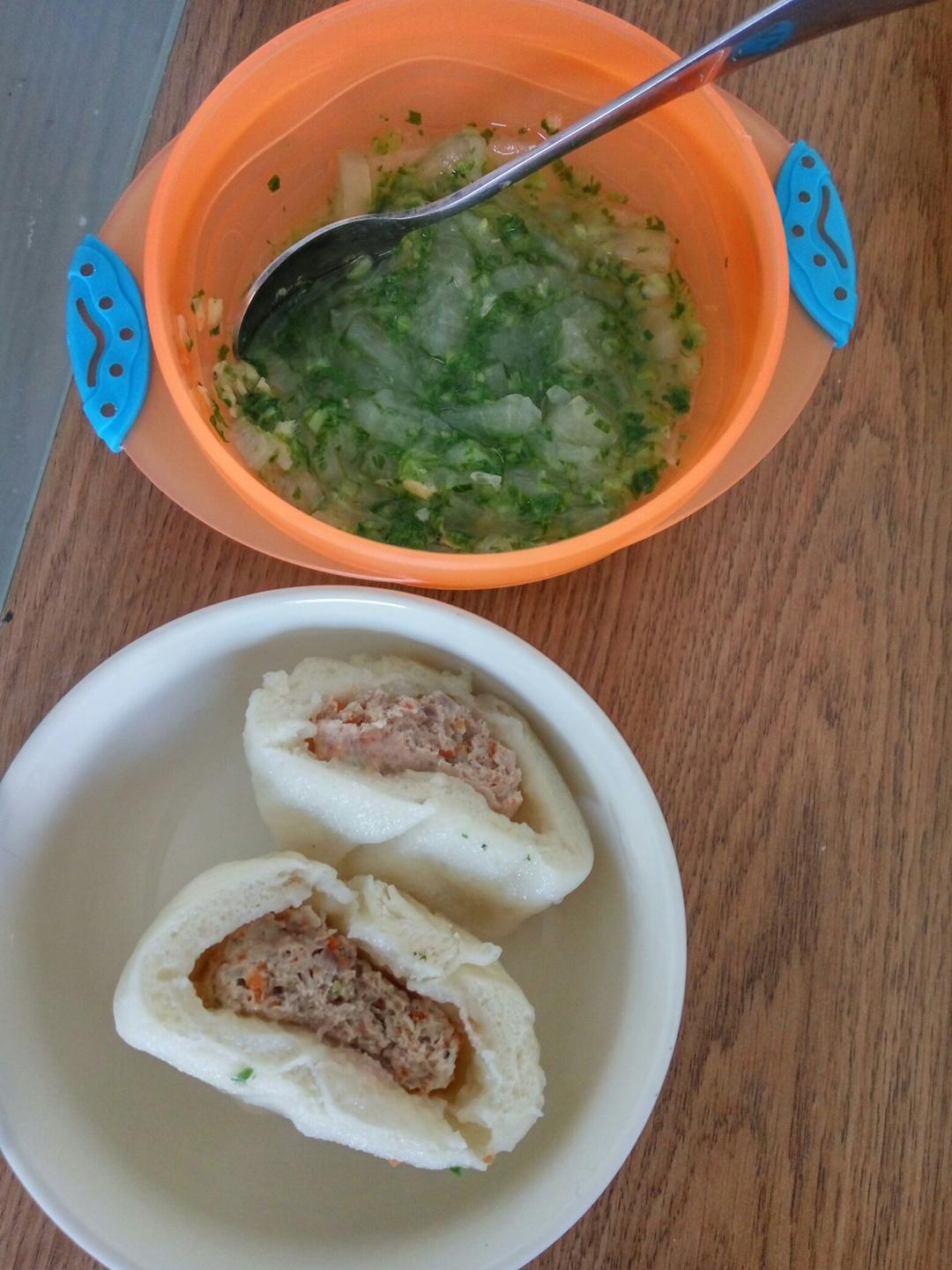 胡萝卜牛肉包子