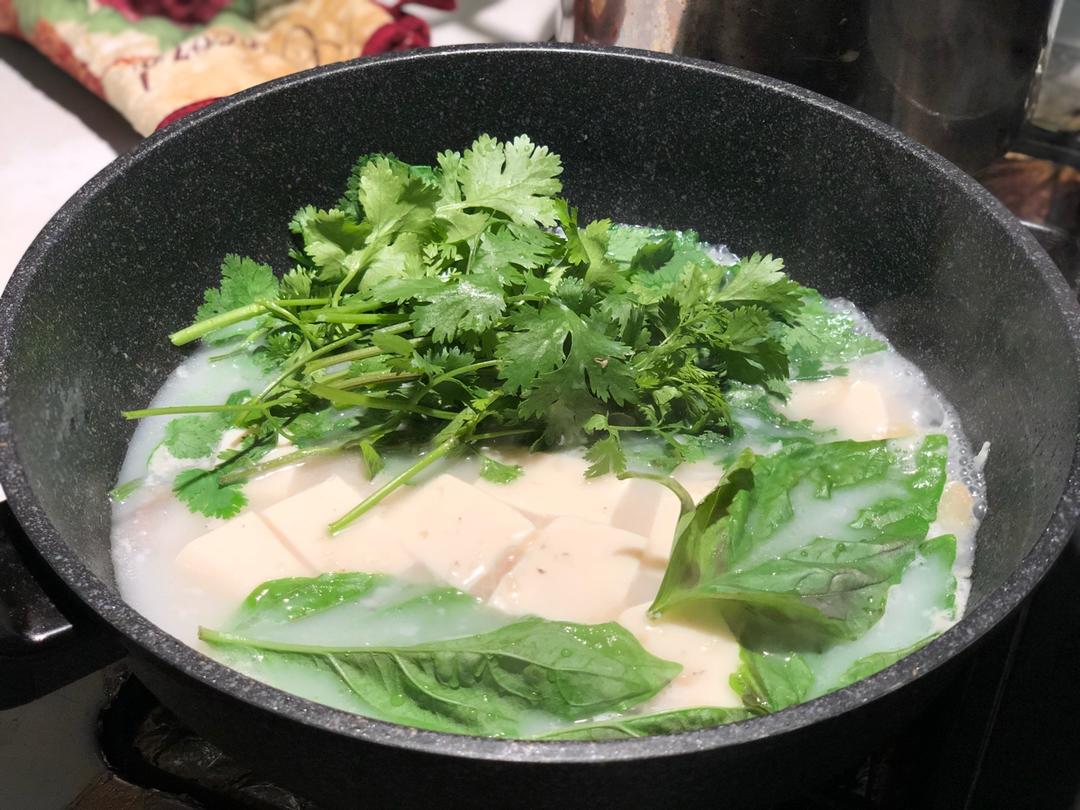九肚鱼豆腐汤
