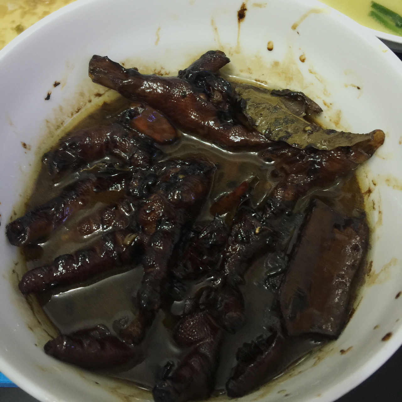 卤鸡脚
