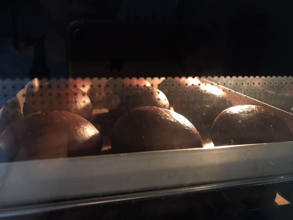 黑眼豆豆面包