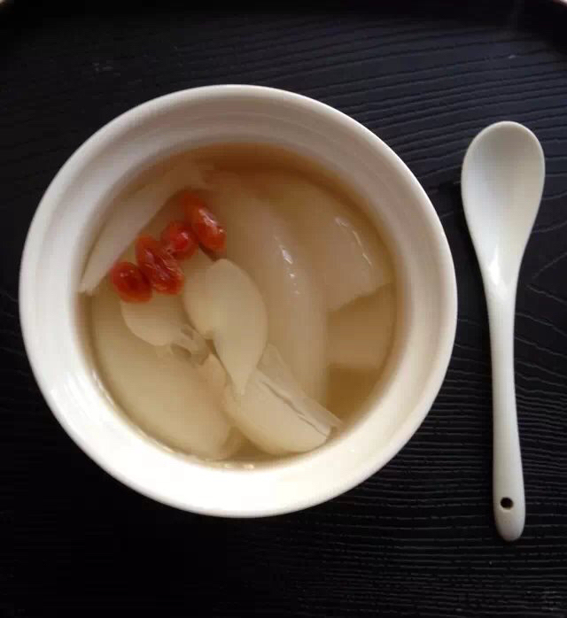 【百合花开】阳康后多喝一道甜汤——雪梨百合汤的做法 步骤2