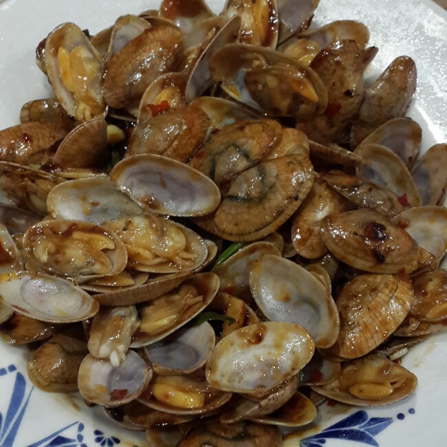 蒜香炒花甲