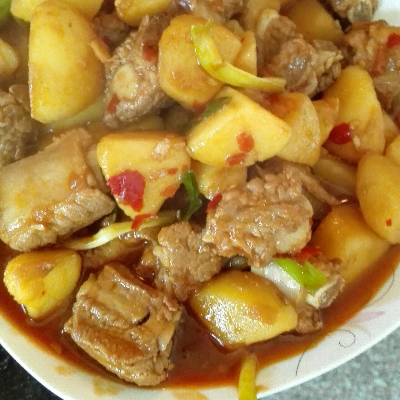 川味土豆烧排骨