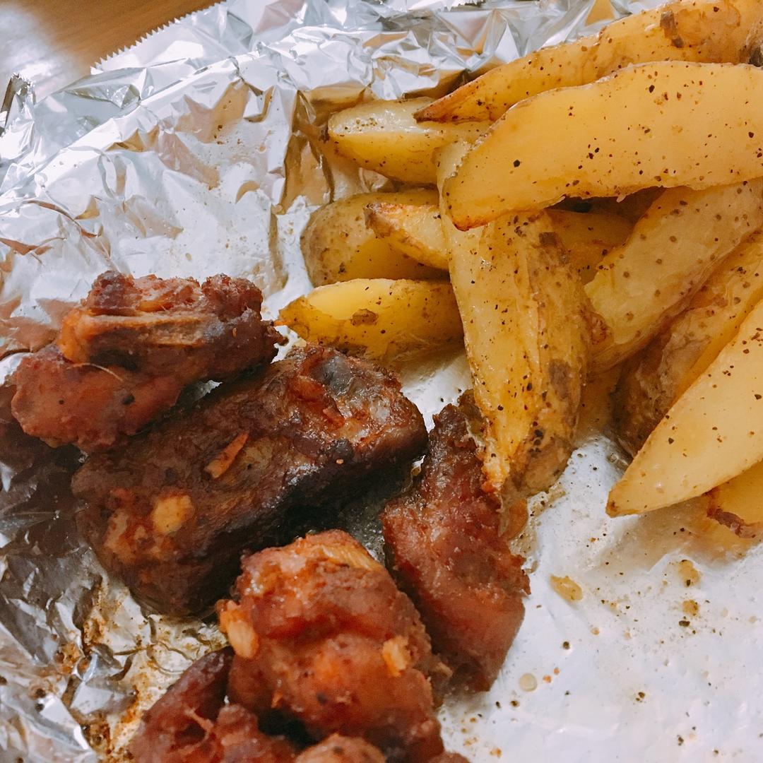 黄油黑椒烤薯角