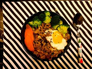 牛丼（日式牛肉饭）的做法 步骤4