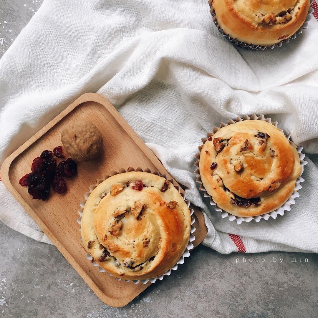 杏仁奶油核桃卷卷