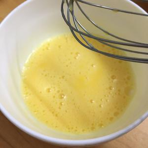 鲜嫩q弹牛奶炖蛋快手版牛奶蒸蛋的做法 步骤4