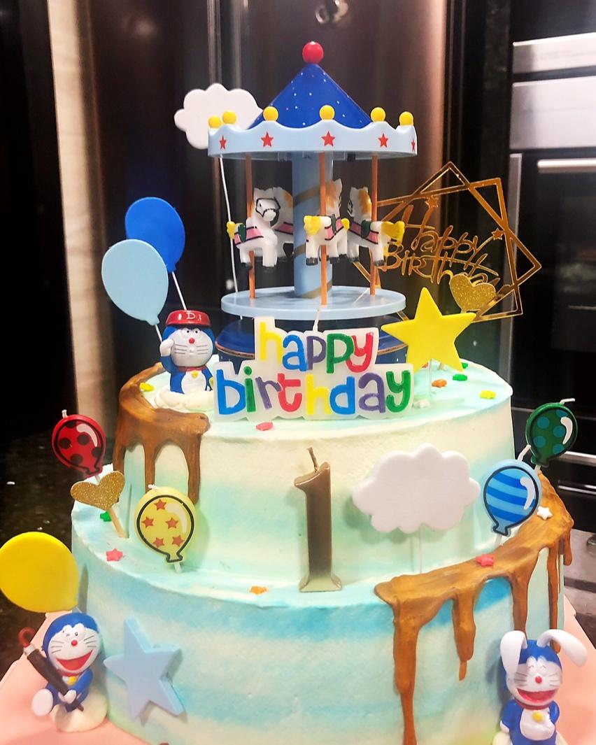 旋转木马生日蛋糕