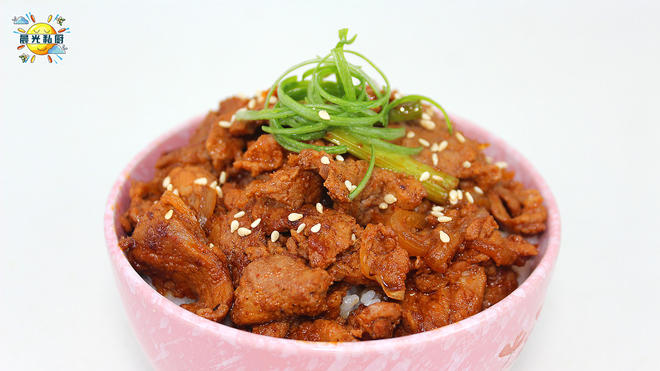 韩式烤肉饭，小朋友都能吃的甜辣味烤肉，简单又美味的下饭料理的做法