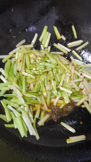韭黄炒肉丝（超级下饭菜）的做法 步骤8